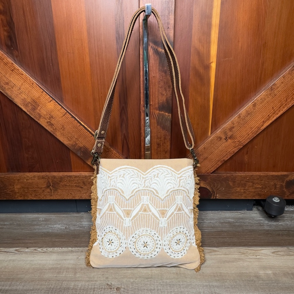 Myra Bag Purse Prairie Lace Shoulder Bag in Cottage White - Picture 10 of 10